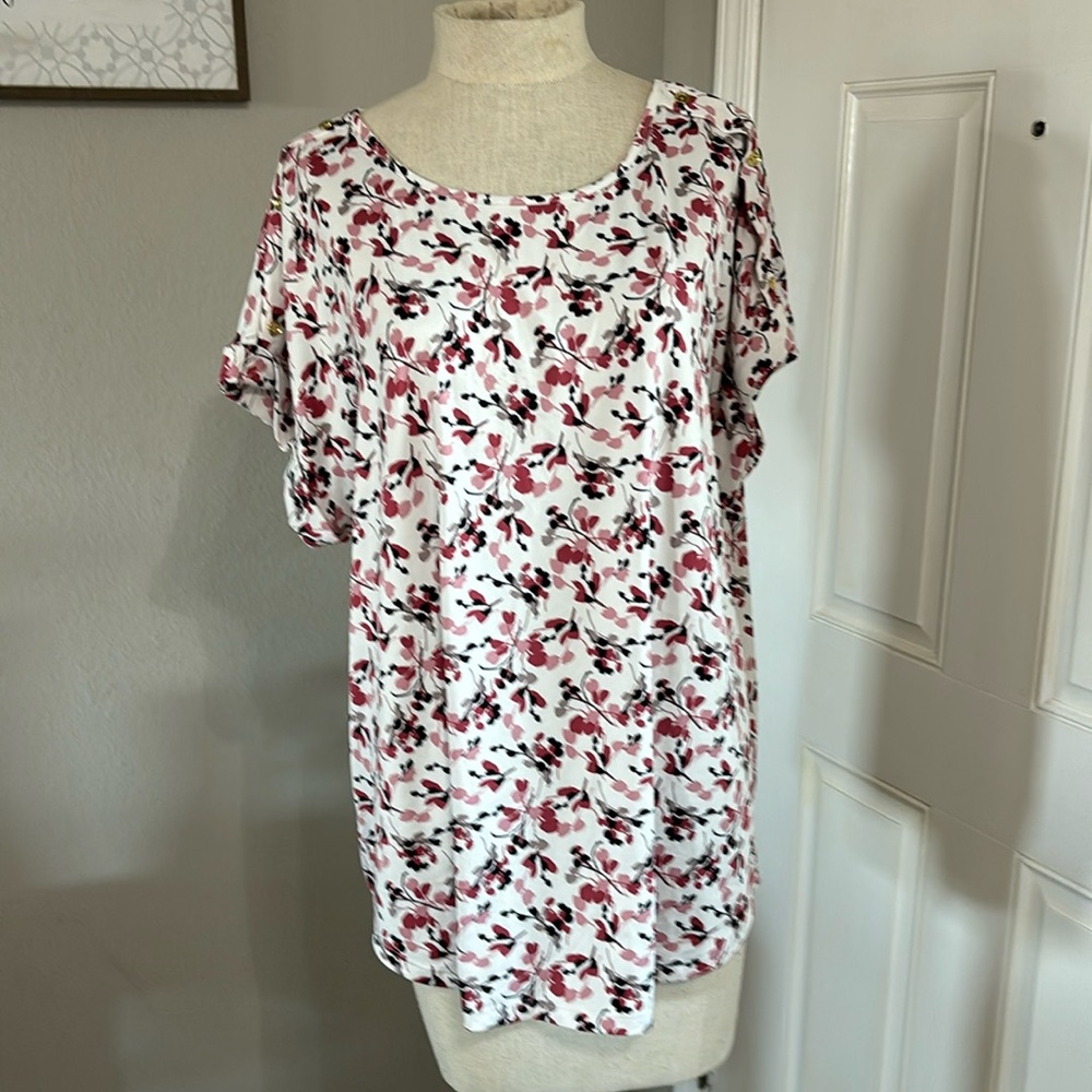 AUW Women’s Shirt